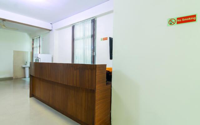 R-inn by OYO Rooms
