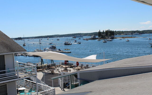 Boothbay Harbor Oceanside Inn