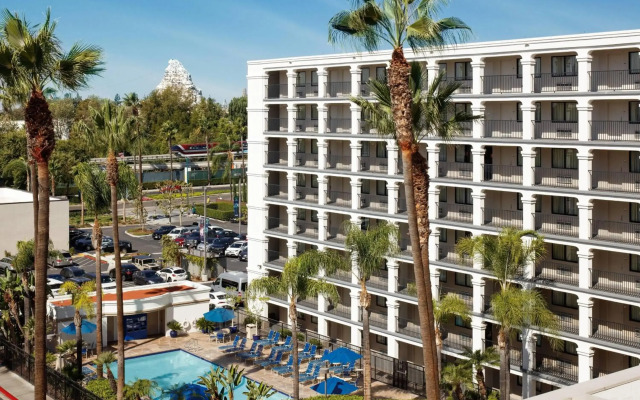 Fairfield by Marriott Anaheim Resort