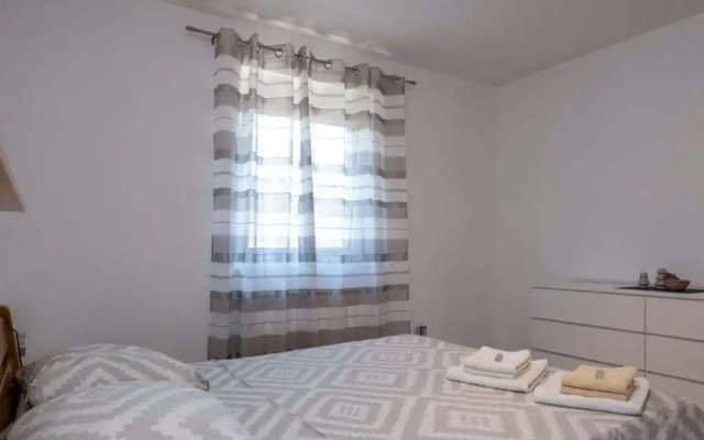 Nicole Comfortable Holiday Residence