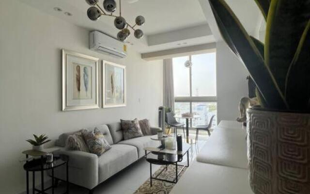 Apartamento Lujo + Piscina infinita + GYM + Sauna