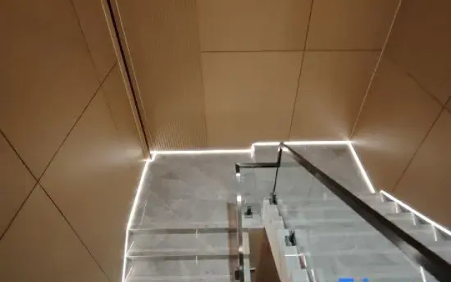 Yaxuan Smart Hotel