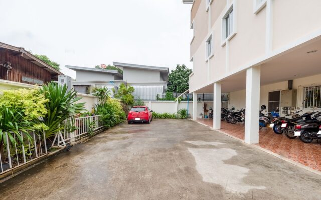 1069 Baan Nong Moo Apartment