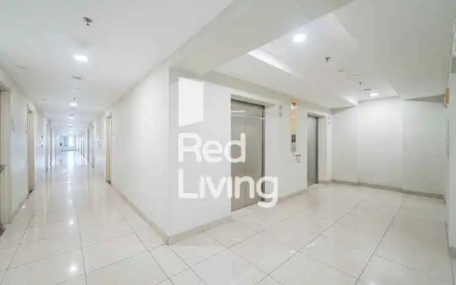 RedLiving Apartemen Springlake Summarecon - MDH Rooms Tower Caldesia with Netflix