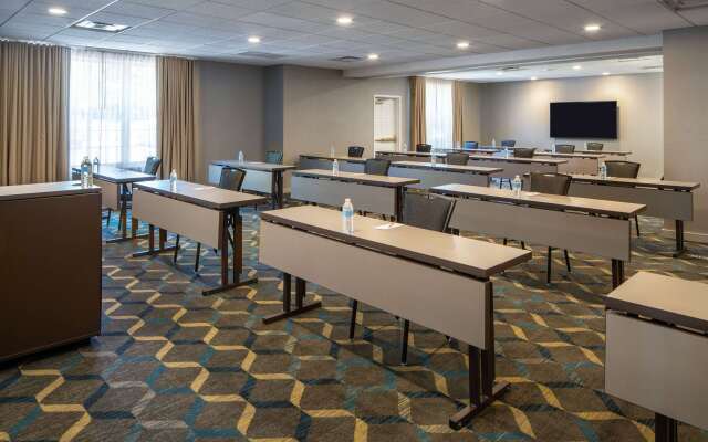 Sonesta ES Suites Fairfax Fair Lakes