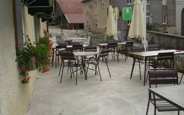 Logis Auberge Du Tuye