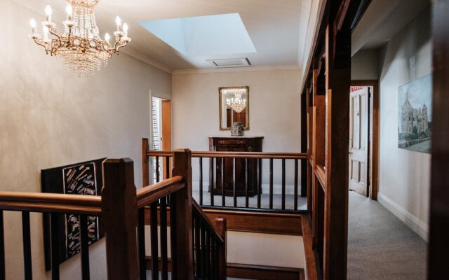 The Grange Boutique B & B and Motel
