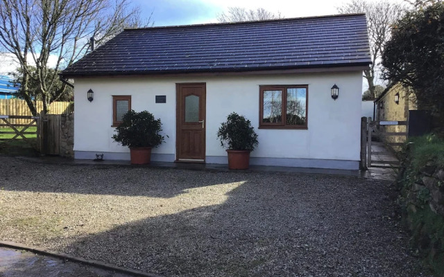 Tregonning Lodge