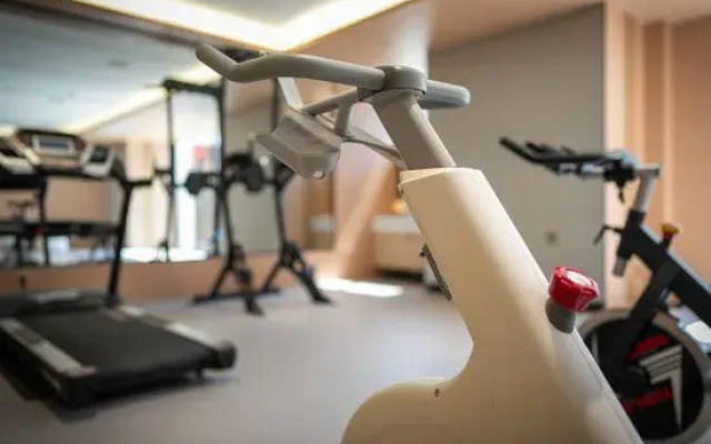 Starway Hotel (Hanzhong Railway Station South Square Branch)