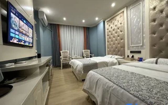 Huaxin Hotel
