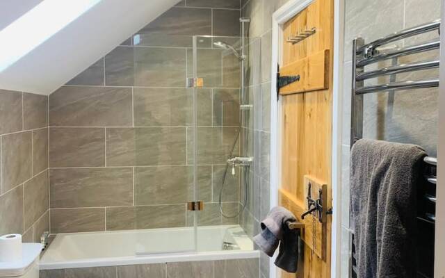 2 Bed Barn Alton Towers Chatsworth Polars Peaks