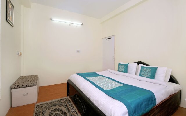 OYO 10165 Home 2BHK Snow View Apartment