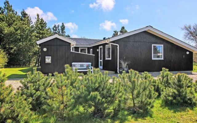 "Bob" - 1.8km from the sea in Western Jutland