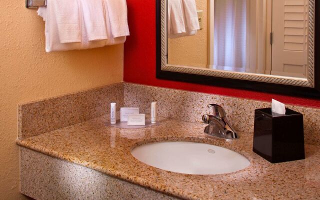 Courtyard Melbourne West