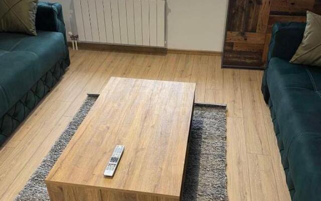 Iznad Oblaka~B-Apartman-16