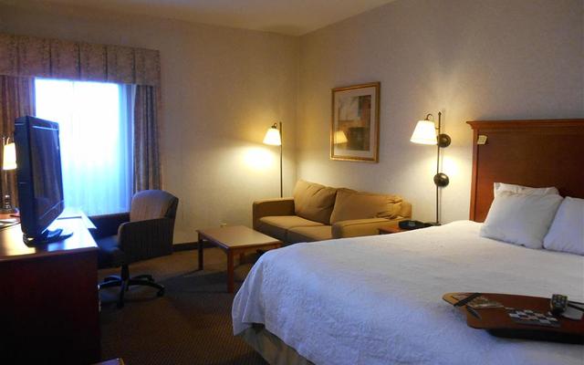 Hampton Inn Columbus - Airport