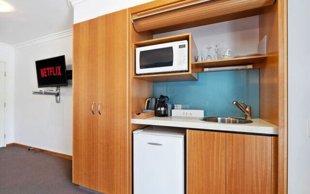 6BR Coolum Beach