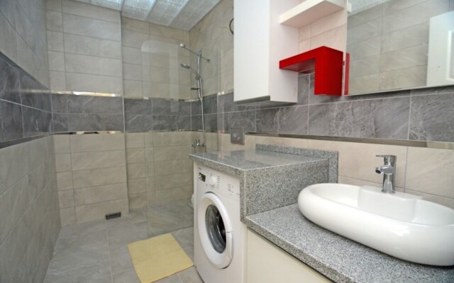 Luxury 2 Bedroom Flat 200 Meters to the sea
