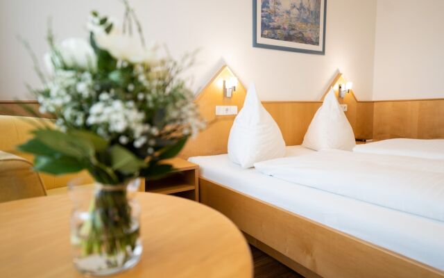 ates Hotel Straßburg - Kehl