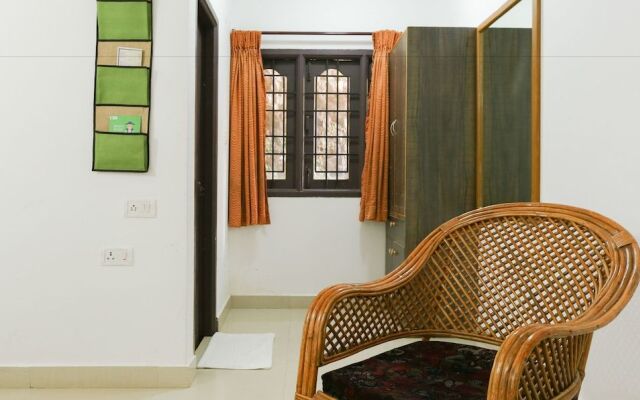 Treebo Hummingbird Nest