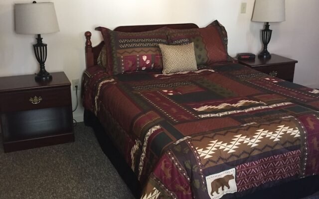 Historic Mansion House Inn