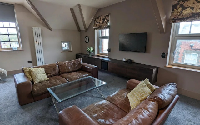 Penthouse-highstreet-sleeps2-87ws