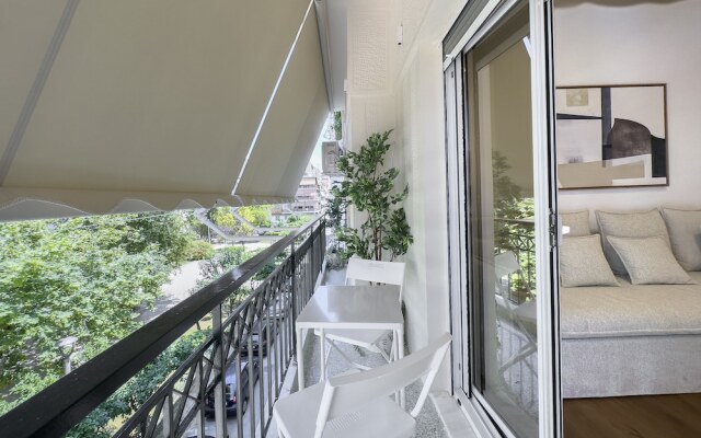 Phaedrus Living: Prosperity Residences Paradise