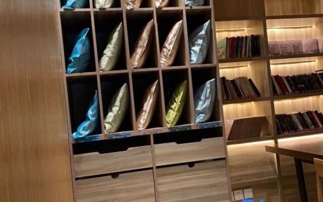 HanTing Premium Hotel (Zhengzhou Huayuan Road ITC Center)