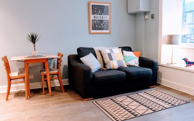 Stylish Apartment in Edinburgh's New Town