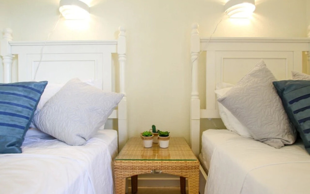 Poolside Apartment 5 Mins From Beach - Lantana 15 By Bsl Rentals