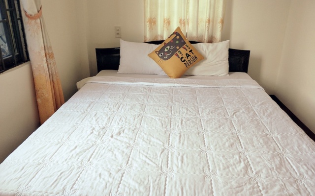 Rabbit Homestay – Guest Rooms – Hue