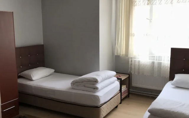 Ari Hotel