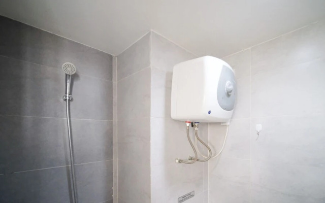 Clean And Cozy Stay Studio At Taman Melati Surabaya Apartment