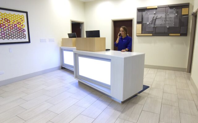 Holiday Inn Express Hotel & Suites Seguin