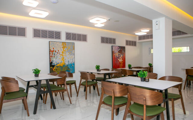Best Western Plus Larco Hotel