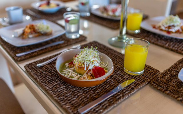 Grand Las Nubes by Inmense