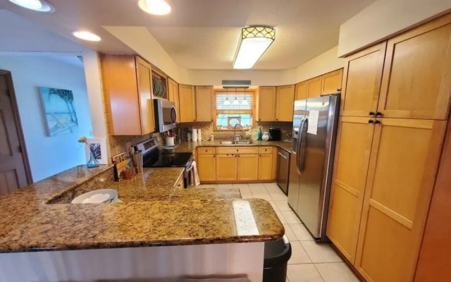Beach Blossum 3 Bedroom Home
