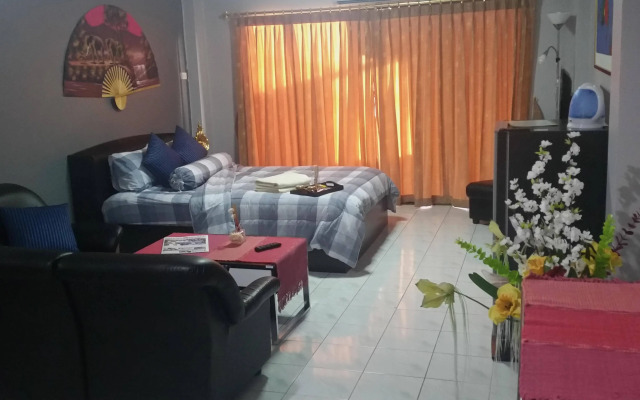 Nemos Guesthouse and Massage