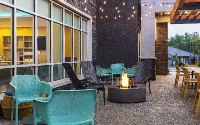 Home2 Suites By Hilton Woodstock On