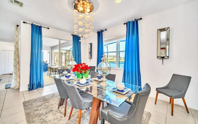 Waterfront Pet-friendly Home w Pool-spa-games-bbq