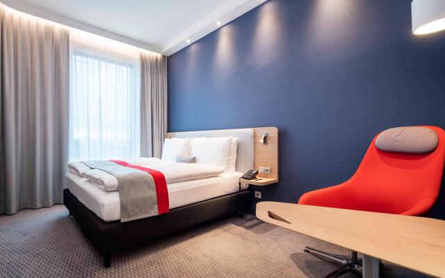 Holiday Inn Express Munich City West, an IHG Hotel