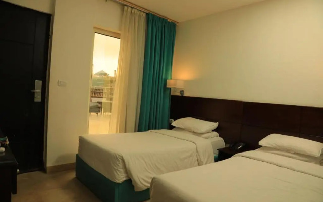 Byoot Bay Hotel & Resort