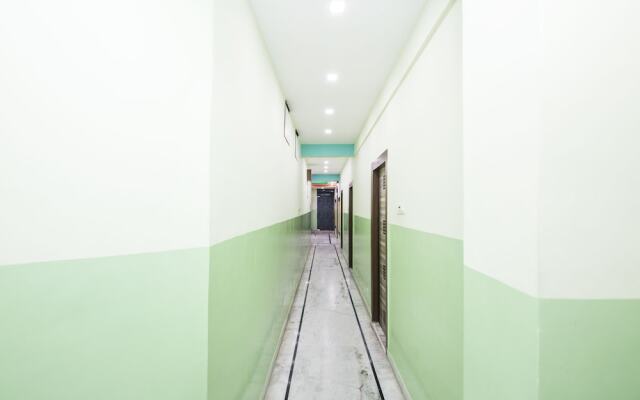 FabHotel Nest