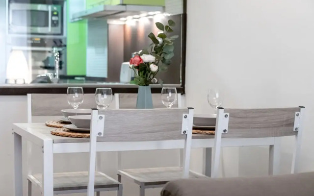 Zuri Apartment by People Rentals