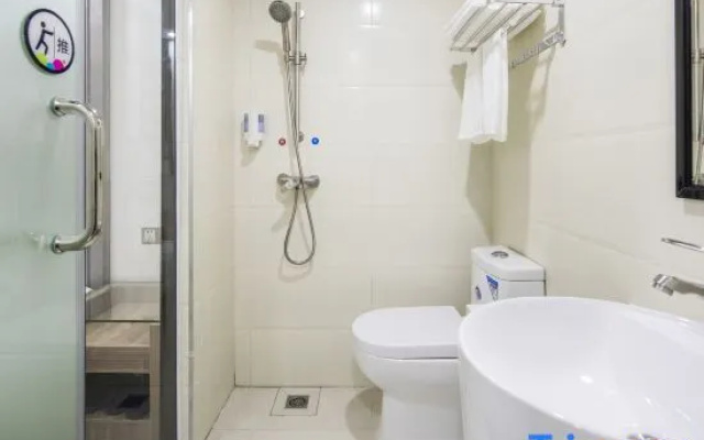Shenghao Hotel (Guangzhou Railway Station)