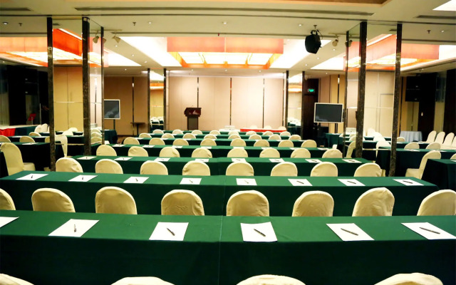 Jinglun Hotel