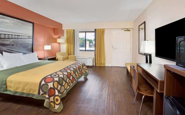 Super 8 by Wyndham Orlando International Drive