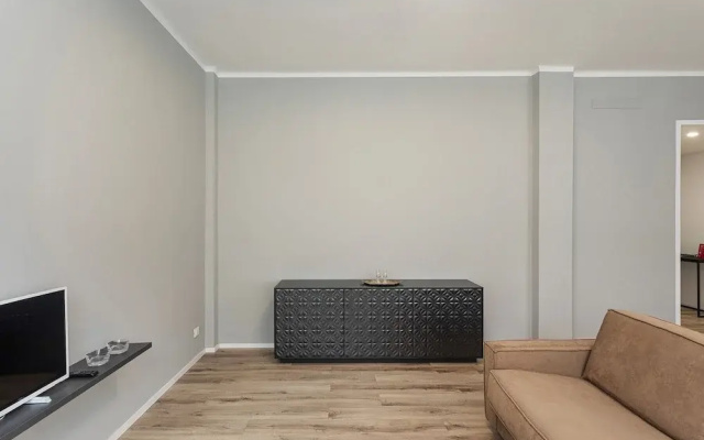 Quinto Modern Flat by Wonderful Italy