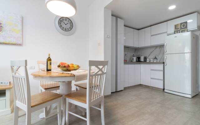 King David 19 Apartment