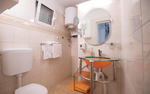 Awesome Home in Sucuraj With Wifi and 3 Bedrooms